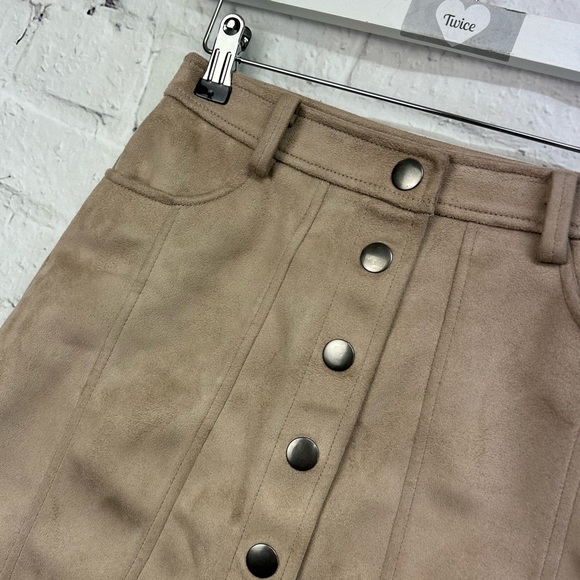ZARA Mocha faux suede button through skirt xs - Picture 2 of 3